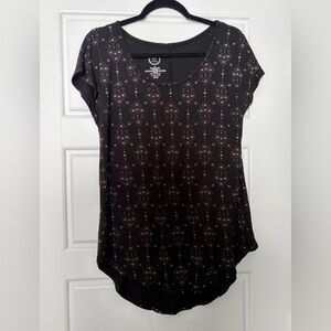 Maurices Black and Pink Patterned Short Sleeve Top